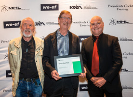 Dr Simon Swaffield (centre) after receiving his NZILA Life Member Award last night in Tauranga.