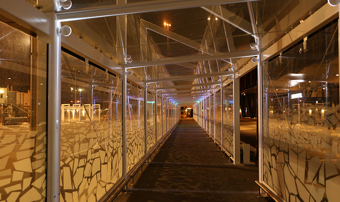 The Antarctic Walkway follows an axis from Christchurch Airport to the International Antarctic Centre. It takes design cues from Antarctic pack ice and the Ellsworth Mountains.