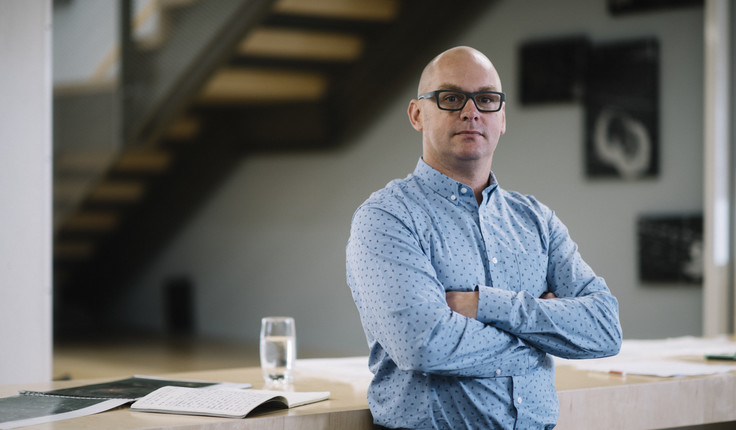 Image: uploads/2018_06/BradCoombs_IsthmusProfilePortraits2016_DSG5371.jpg