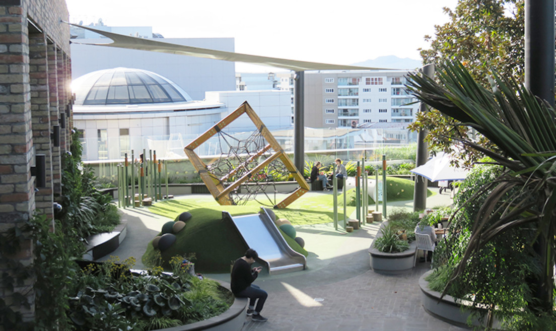 The playspace was designed to appeal to a wide range of age groups, providing a fun, challenging and visually appealing area for children to enjoy whilst their parents shop, chat and relax in the surrounding eateries. The centrepiece is an architectural timber and rope climber, set into an undulating mounded landscape.