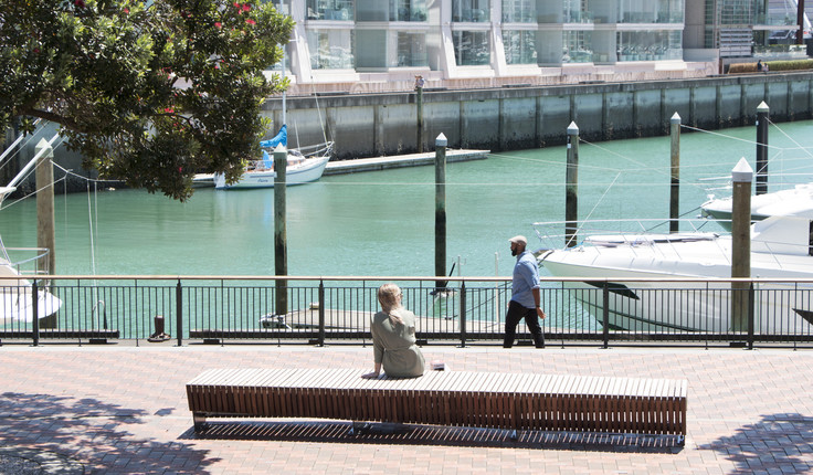 The platform provides a new sculptural seating form located at key destinations along the promenade - Bouzaid Way/Log Farm Waterfront, Market Plaza and the Promenade. These are deliberately over-scaled elements that support social and group seating.