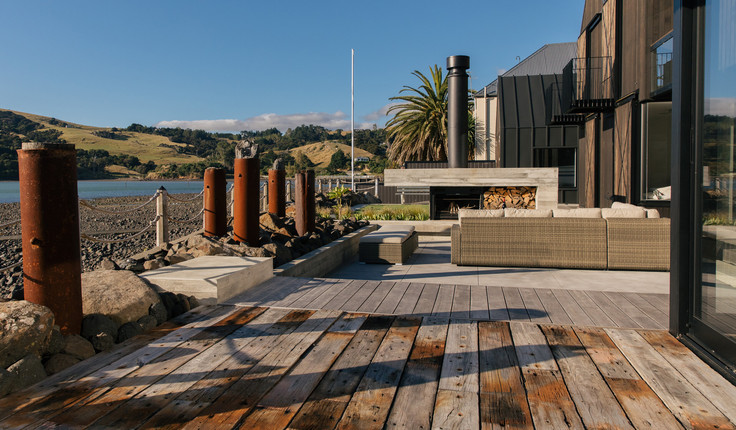 The construction team patiently worked with the difficult recycled sleepers, packing them out or notching until the finish of our ‘jetty deck’ was as even as possible. No easy task, given the weight of the timber.